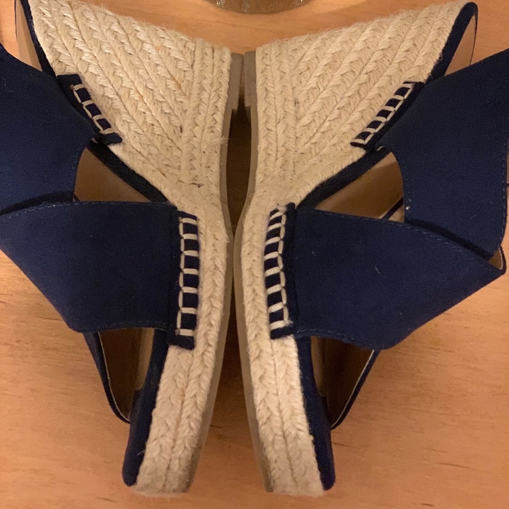 Beautiful Wedge Sandals - Picture 14 of 15
